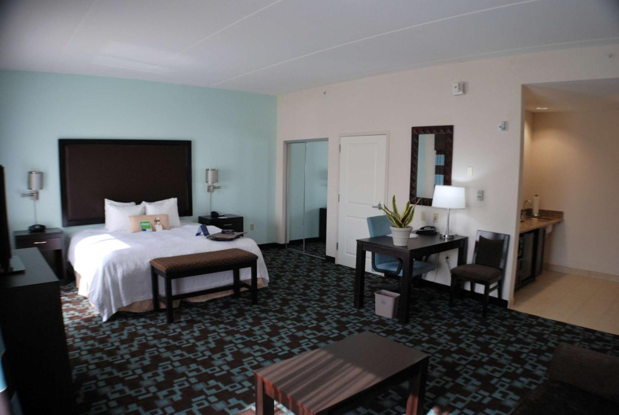 Hampton Inn & Suites Nashville At Opryland Zimmer foto
